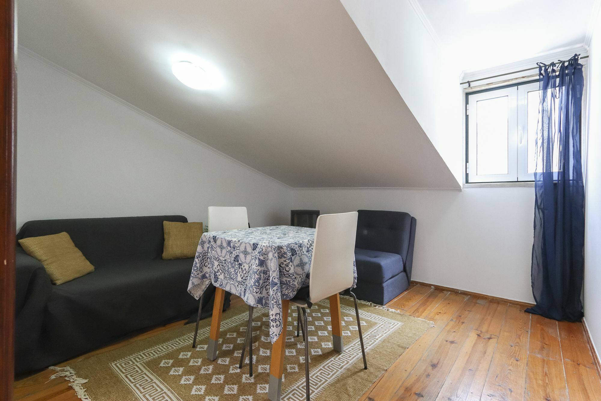 Bairro Alto Cosy By Homing Apartment Lisbon Bagian luar foto