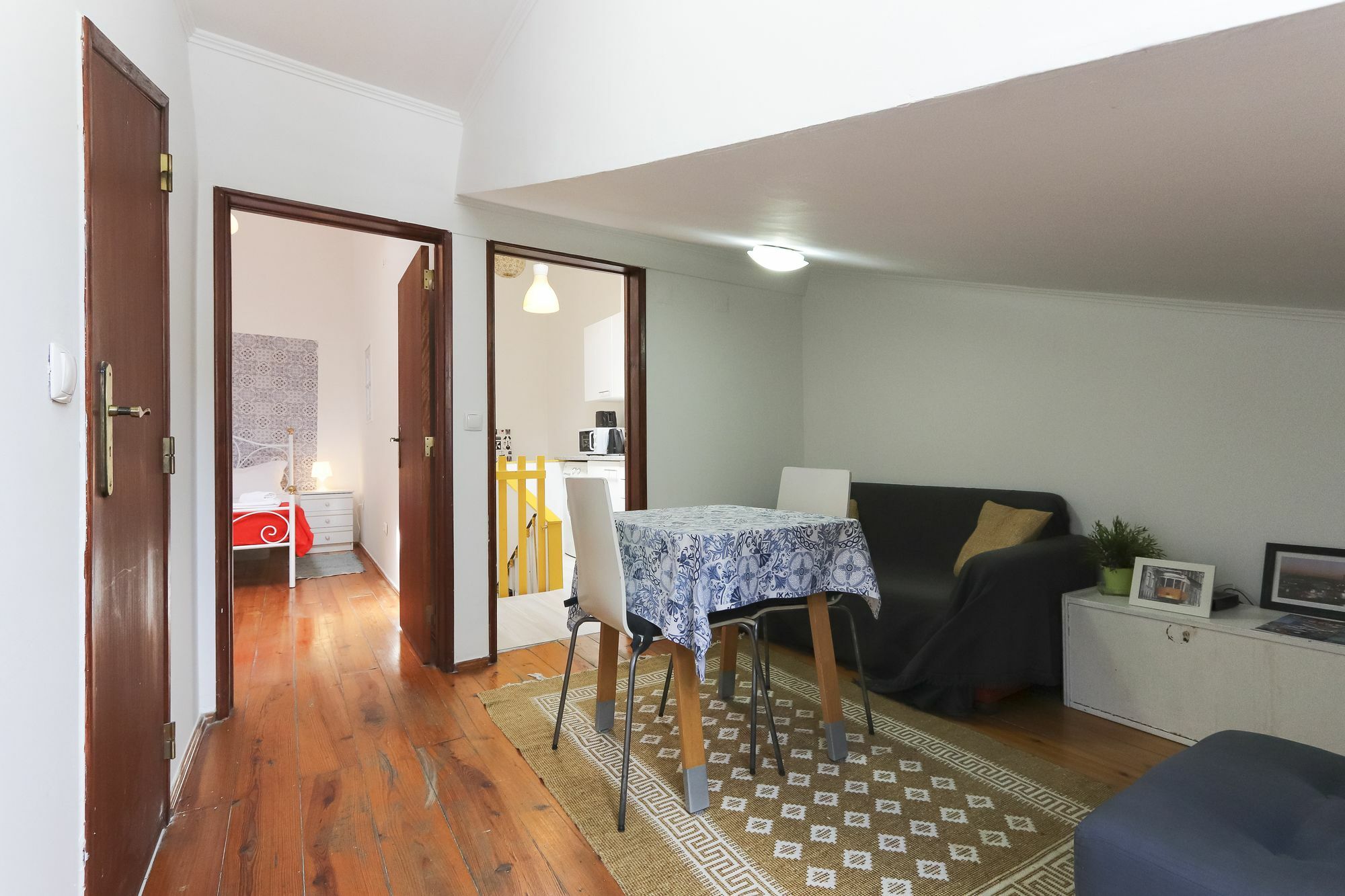 Bairro Alto Cosy By Homing Apartment Lisbon Bagian luar foto